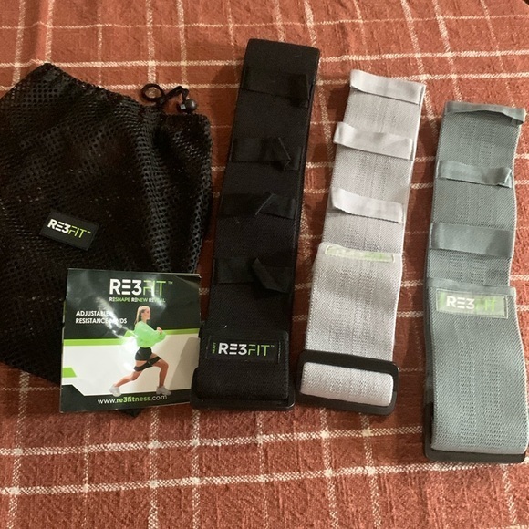 Adjustable resistance band workout set like new Heavy medium light resistance - Picture 1 of 8